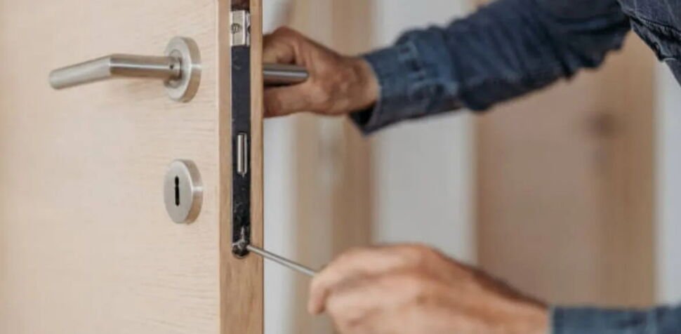 complete locksmith costs hiring